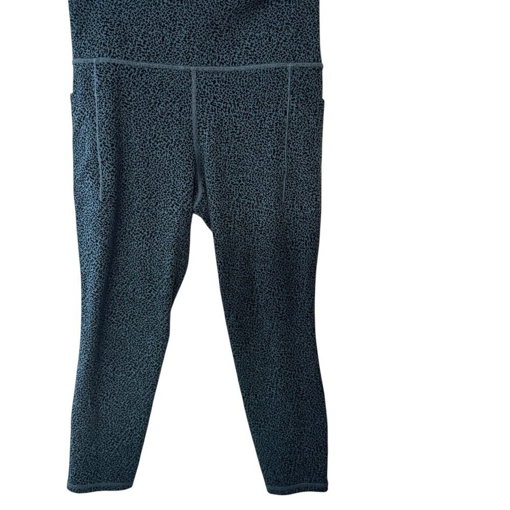 Athleta Salutation Stash II Textured Tight High Rise Pocket Legging M #631936